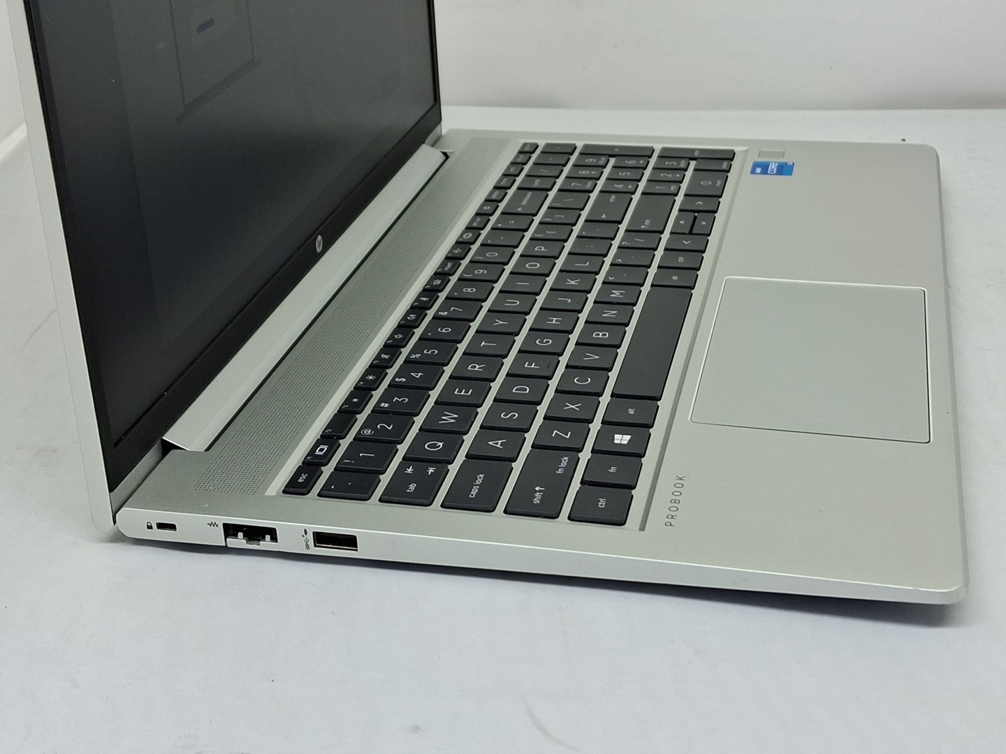 HP ProBook 450 G8 15.6″ – i5-1135G7, 8GB, 256GB – Windows 11