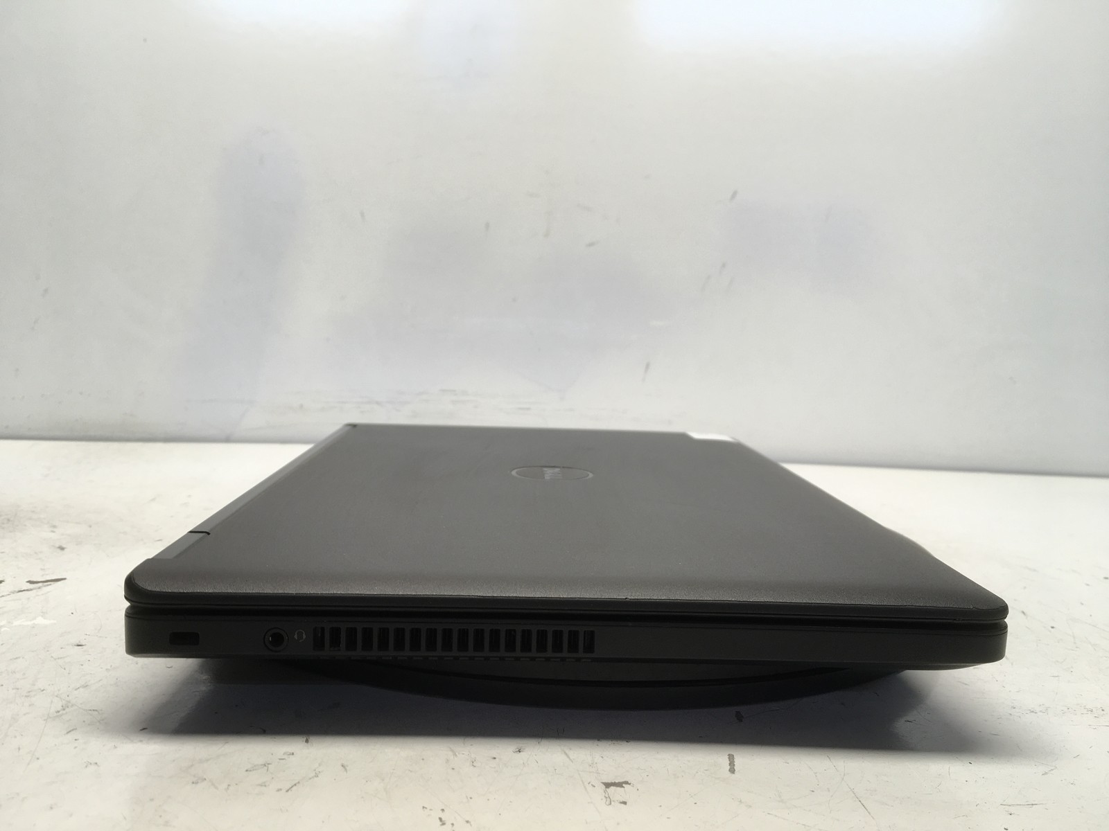 Dell Latitude E5450 Intel i5-5200U 2.2GHz 16 GB NO HDD No Batt