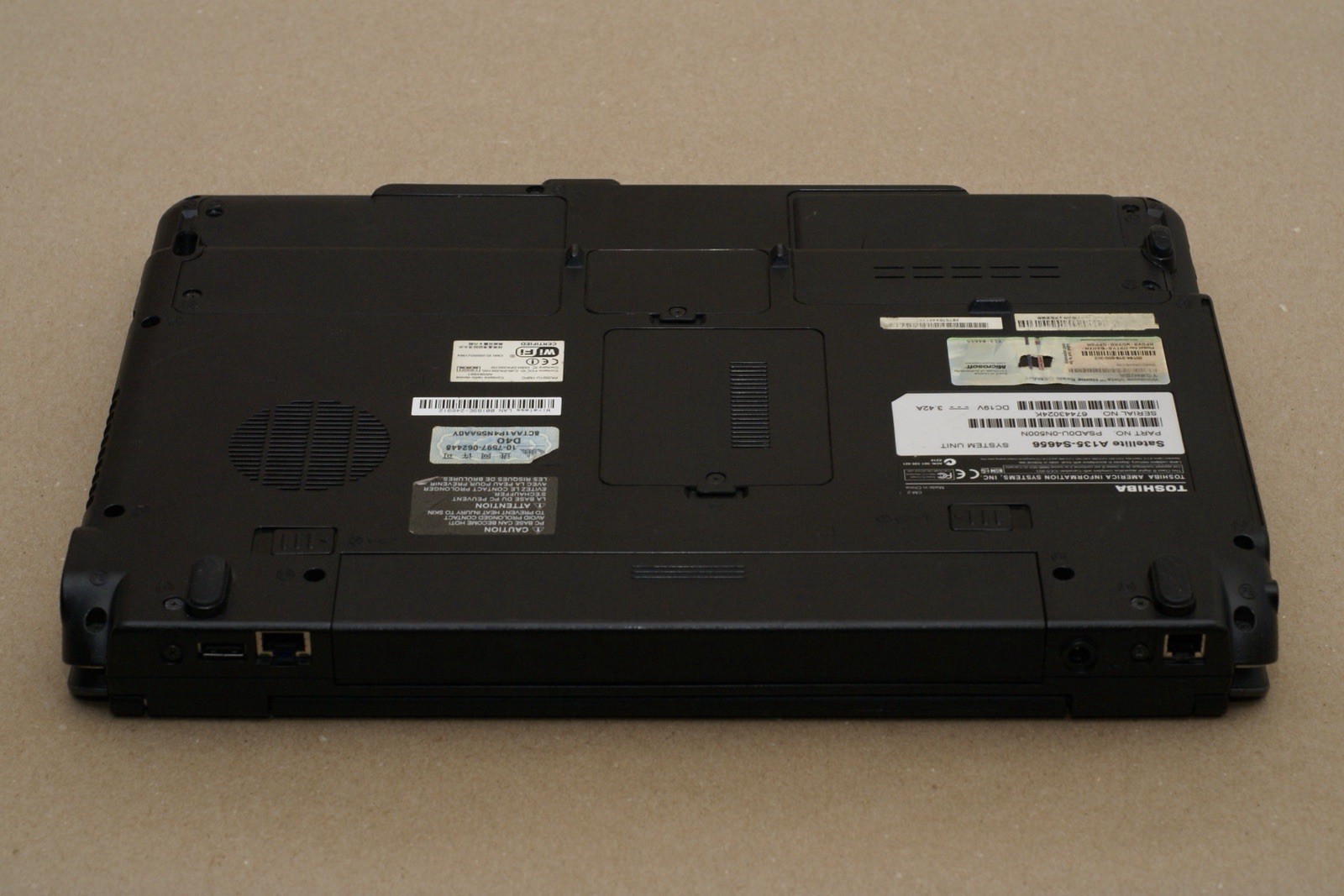 Toshiba Satellite A135-S4656 Celeron 520 GMA 950 60GB SSD 512MB RAM Vista Basic