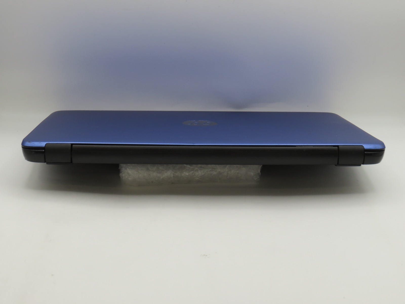 HP 15 | I3-6100U @ 2.3GHz | 4GB DDR4 | 256GB SATA SSD | 15″ | No OS