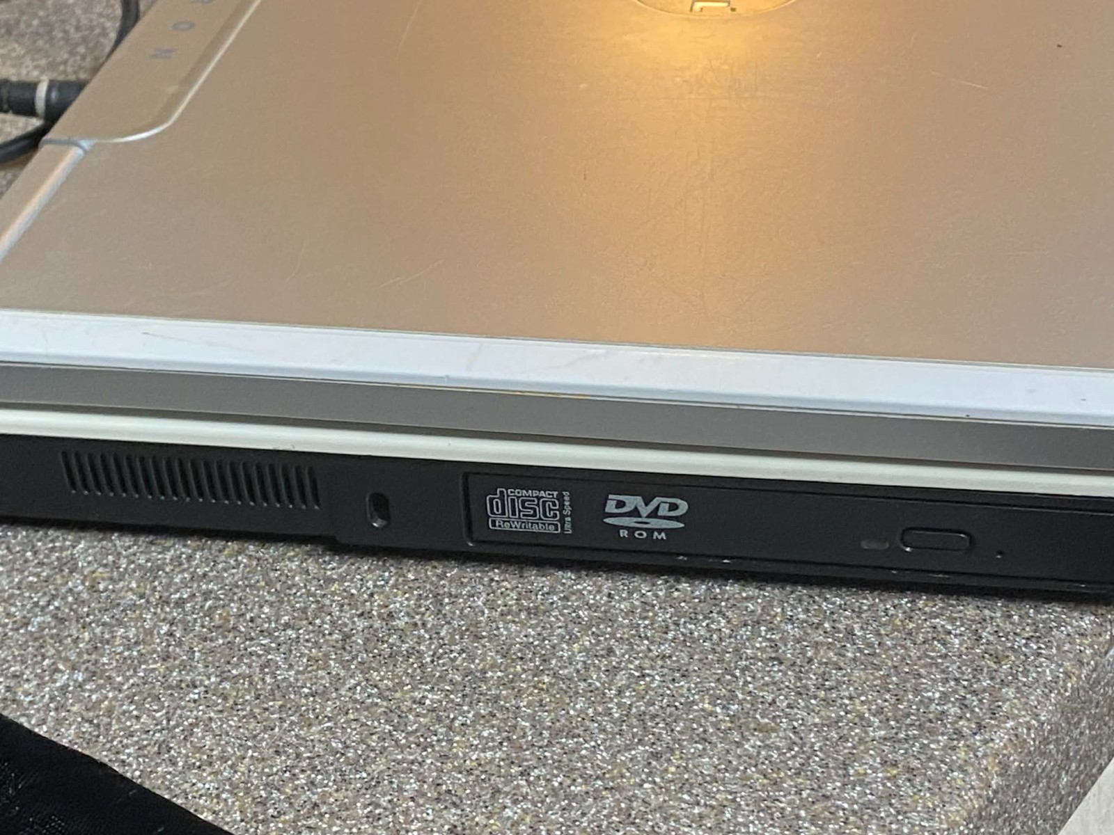 Dell Inspiron 6000 Pentium® Dual-Core CPU T4200 @ 2.00GHzl Service Tag 2CSQP81