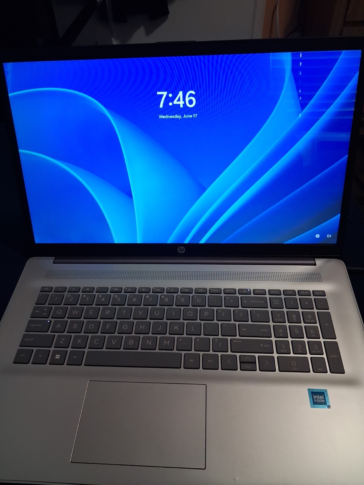 HP Laptop 17 cn3002tg