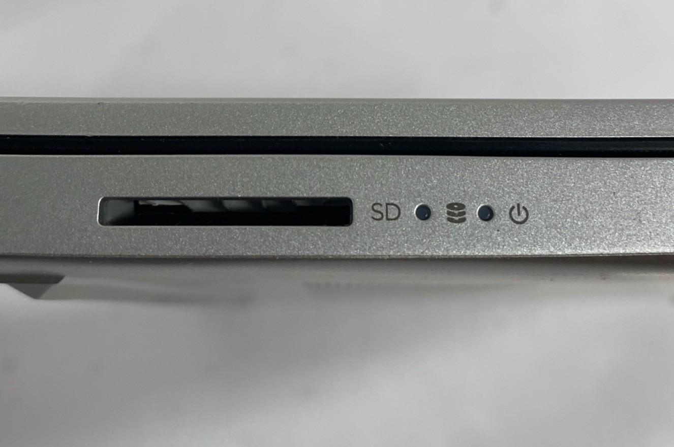HP 14-dq3005cl 14″ W11 Intel Pentium Silver N6000 16GB RAM 256GB SSD Webcam