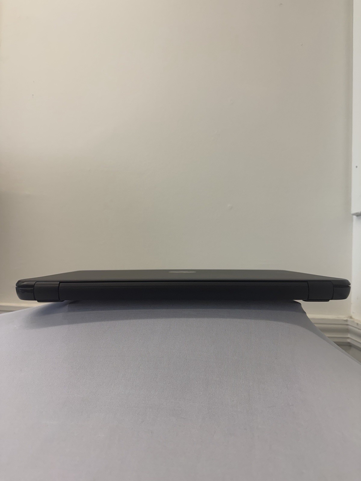 HP Notebook 15-ba009dx Laptop – Good Screen – AMD A6-7310 – Read Des