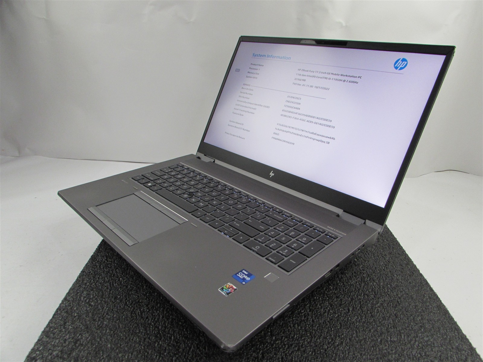 HP ZBOOK FURY 17 (G8) CORE I9-11950H 1TB SSD 32GB RAM NVIDIA RTX A5000 NO O.S