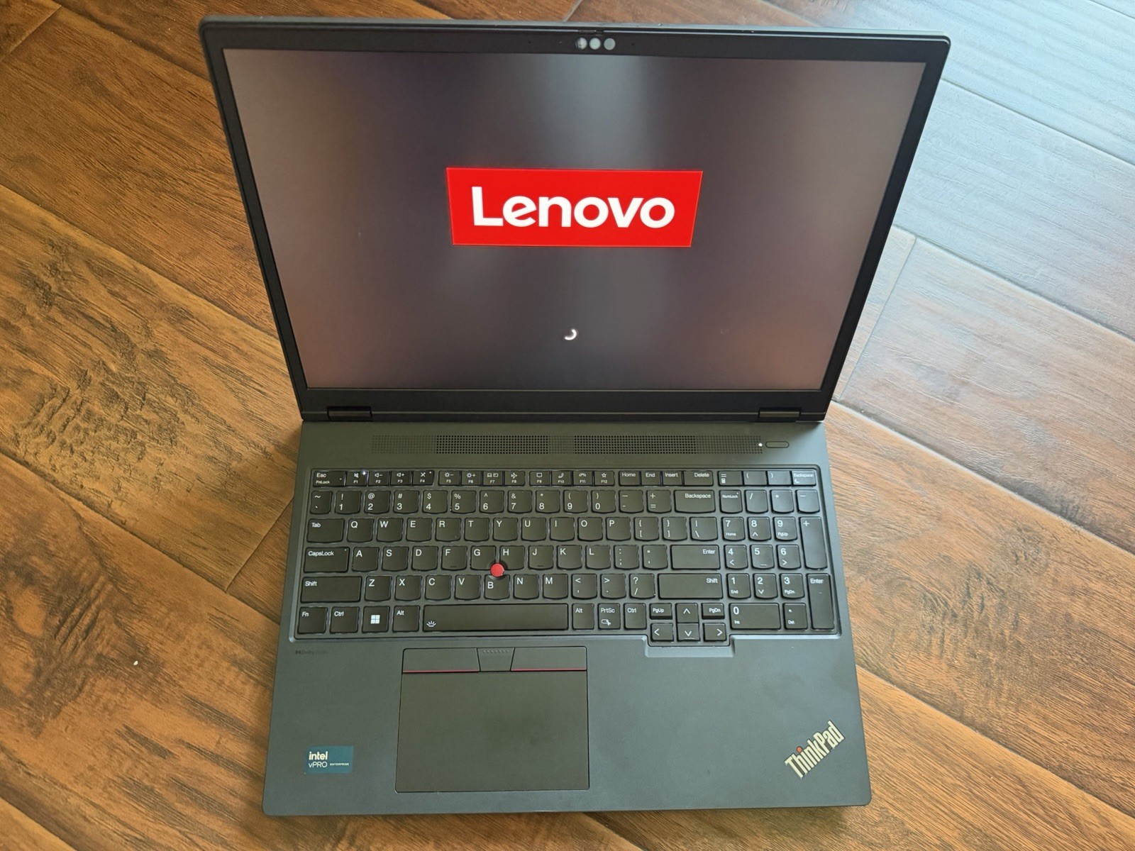 Lenovo ThinkPad P16v Gen 2 Intel (16″) Mobile Workstation