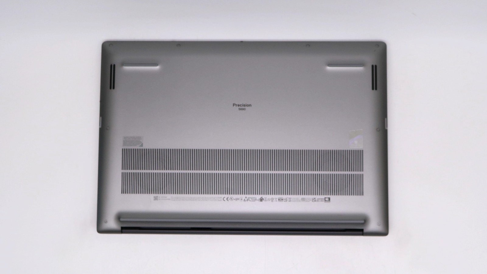 Dell Precision 5690 16″ Ultra 9 185H 32GB 512GB – Very Good READ DESC
