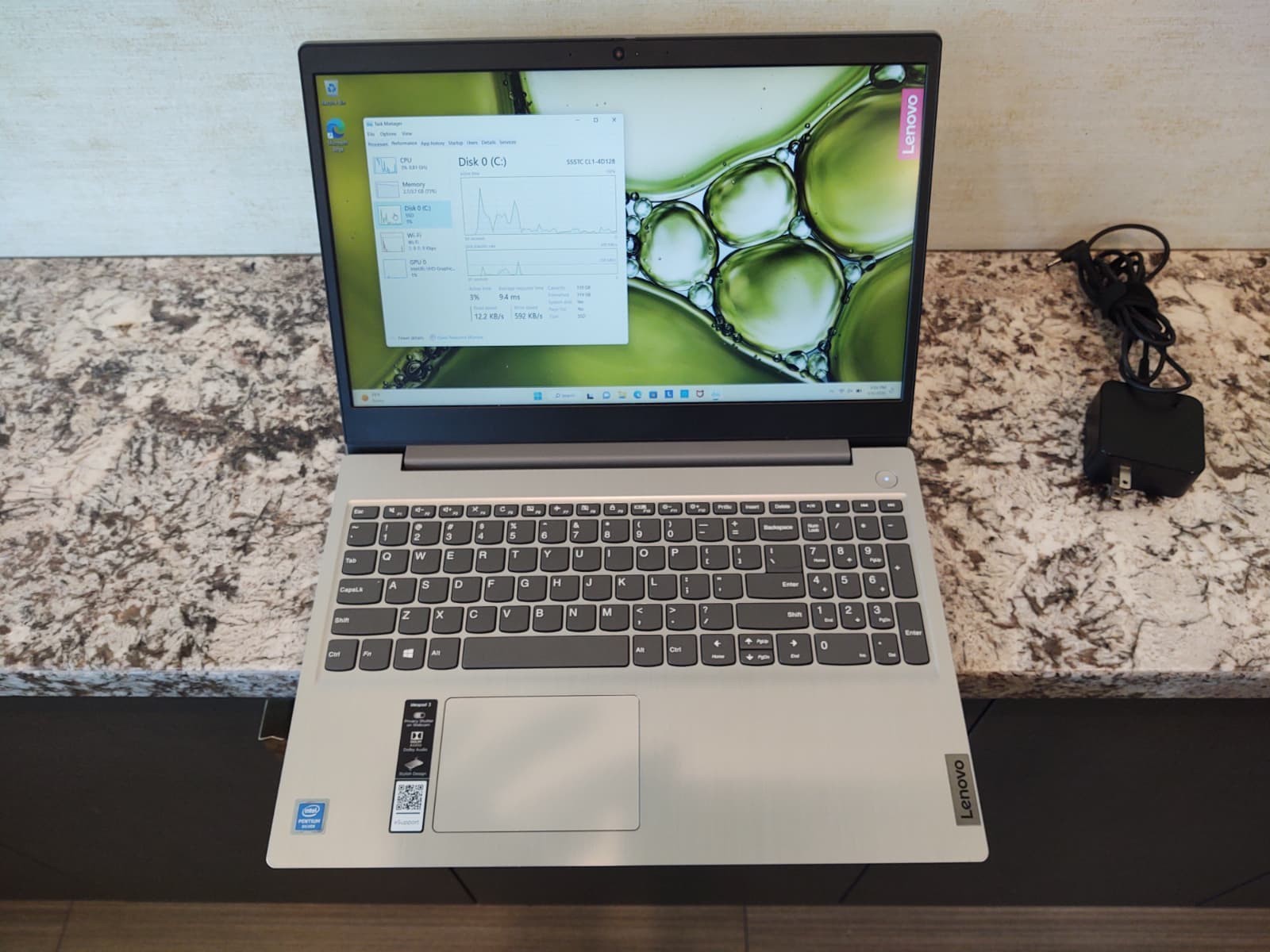 Great laptop for school, work or retro gaming Lenovo IdeaPad 3 15.6″