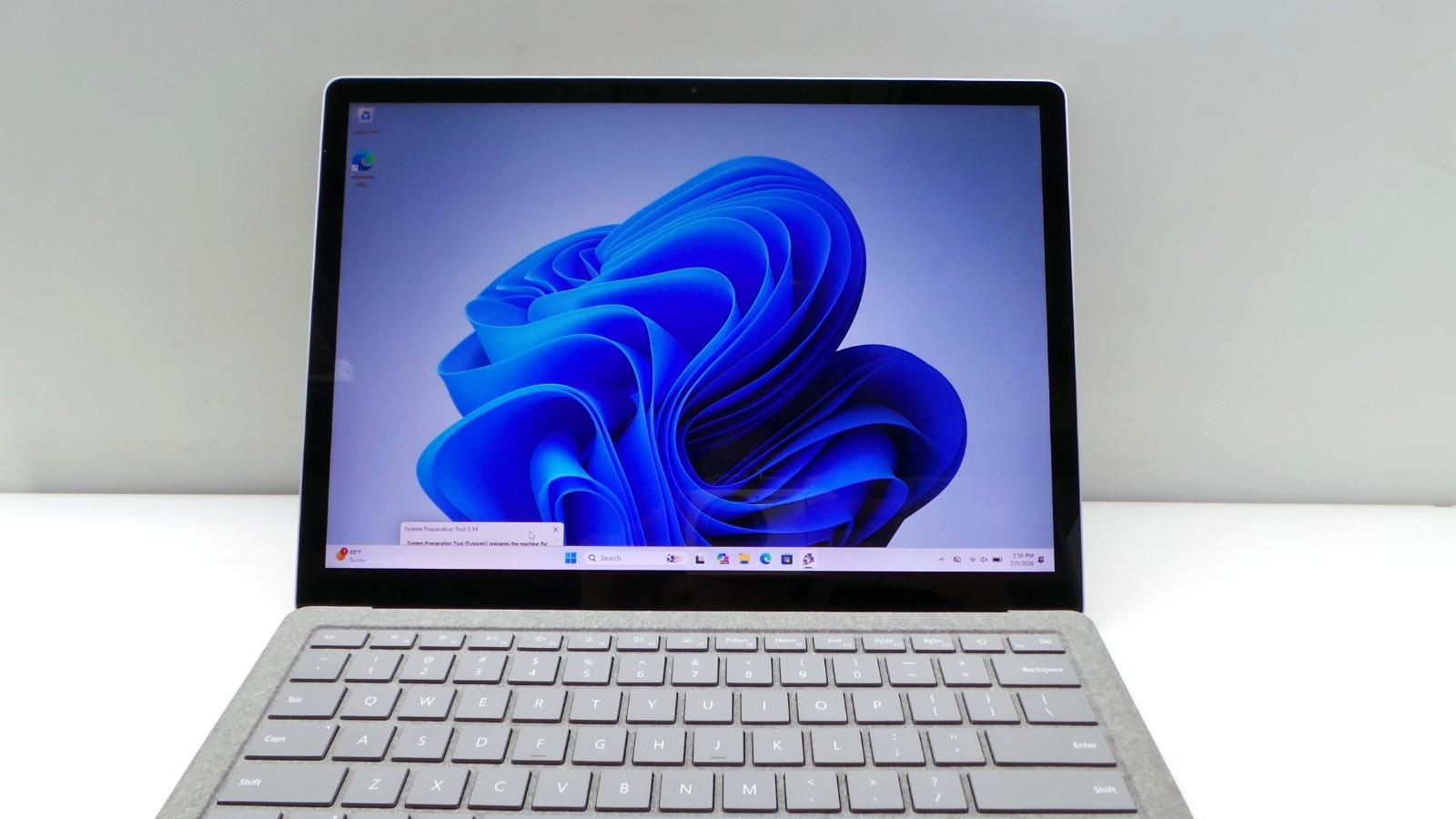 Microsoft Surface Laptop 2 | 13.5″ Touch | i7-8650U 1.90GHz 16GB RAM 512GB SSD