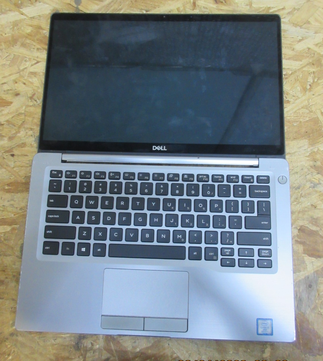 Dell Latitude 7400 14.0″ i7-8665U @ 8GB RAM 256GB SSD TOUCH LAPTOP (SILVER).