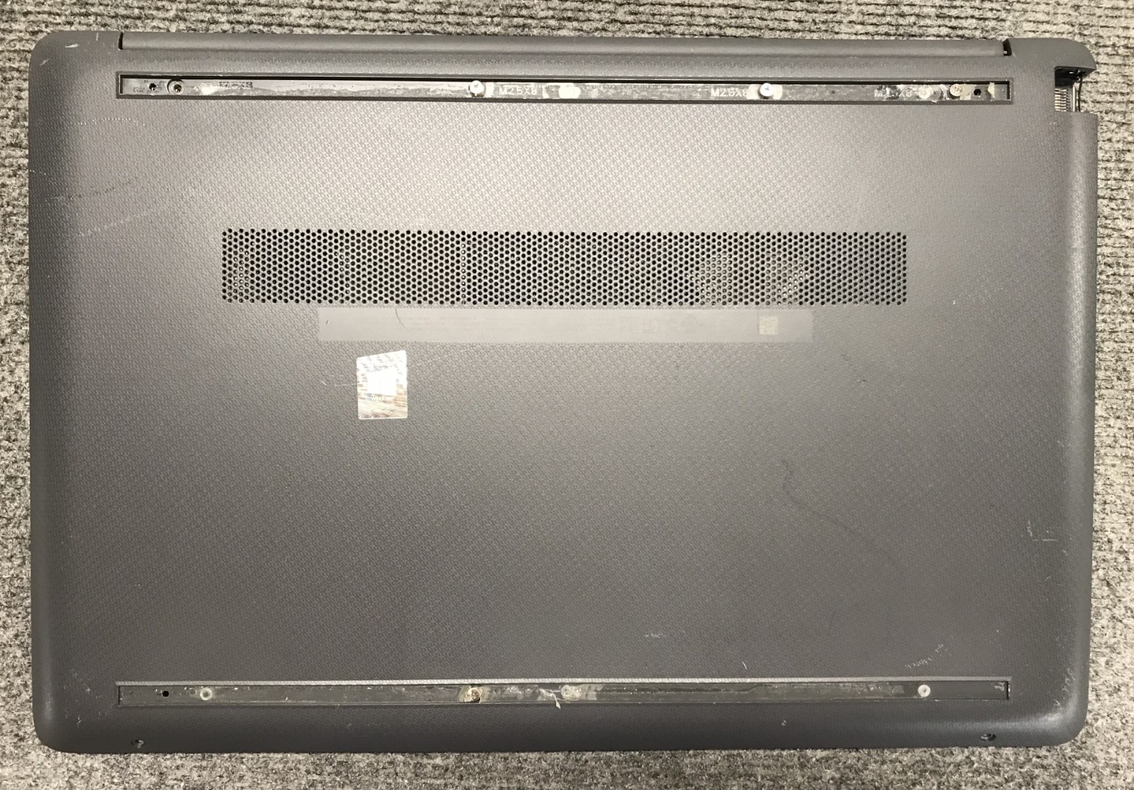 HP 250 G8 15.6″ Laptop i5-1135G7, No RAM/Storage, Boots to BIOS