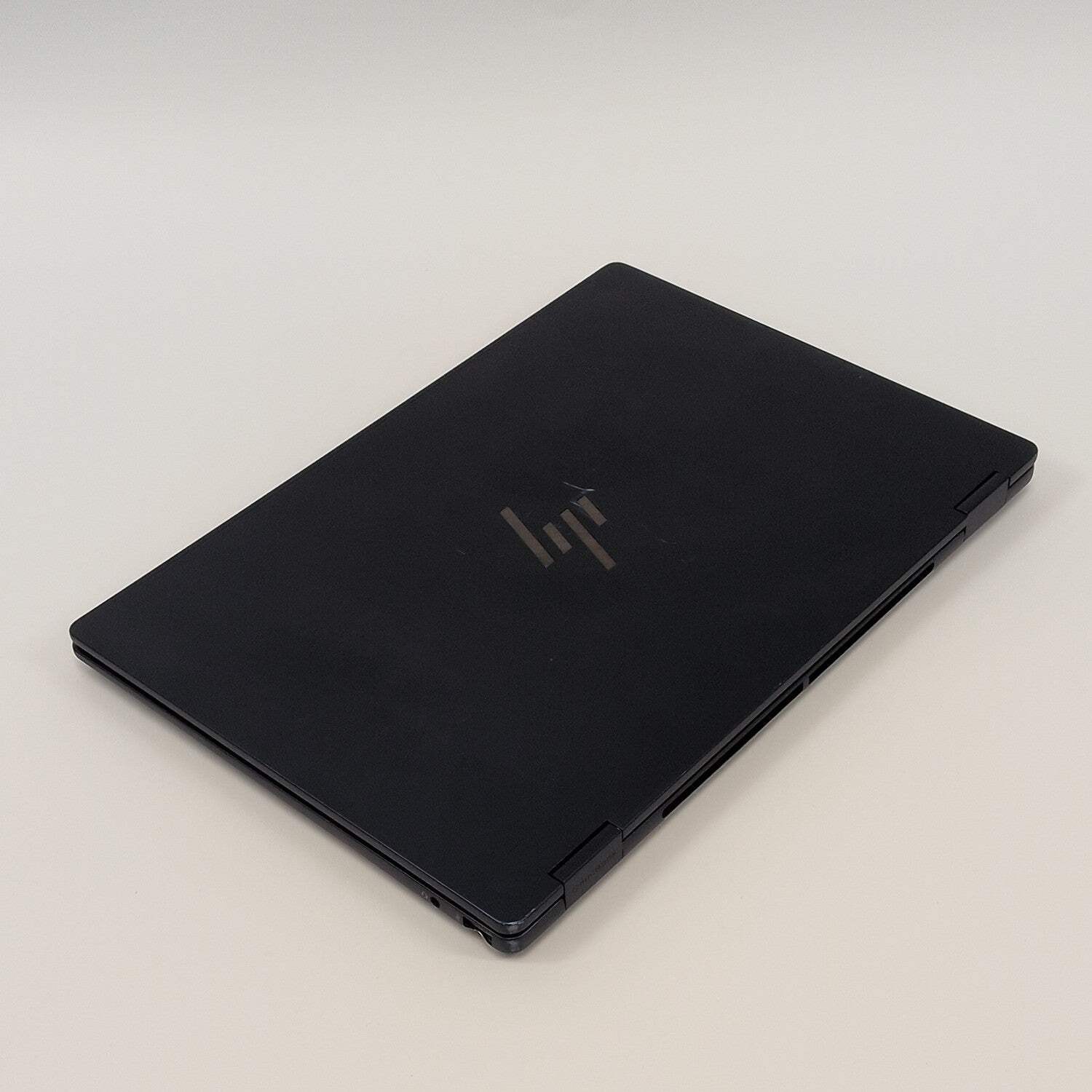 HP OmniBook X Flip 14-FM0013DX 14″ Core Ultra 5 226V 2.1GHz 16GB RAM 512GB SSD