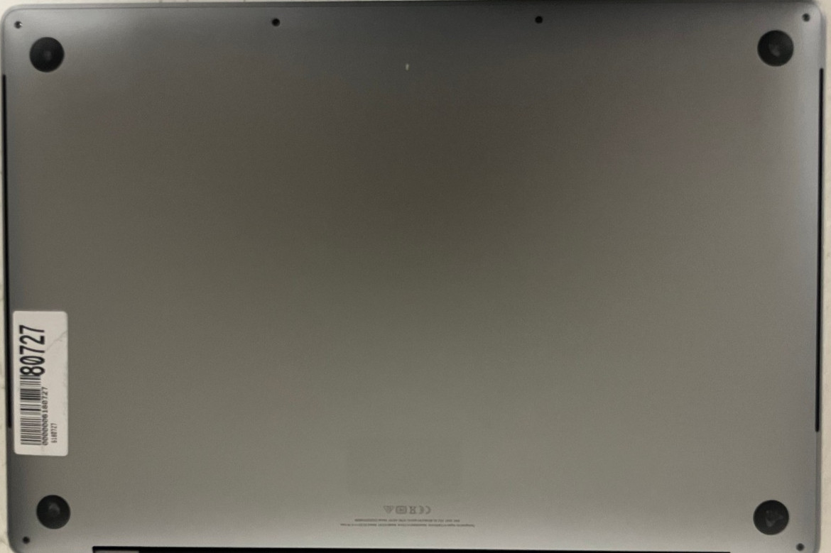 Apple MacBook Pro A2141 16″ Radeon 5500M 2.4GHz Intel Core i9-9980HK 64GB 1TB