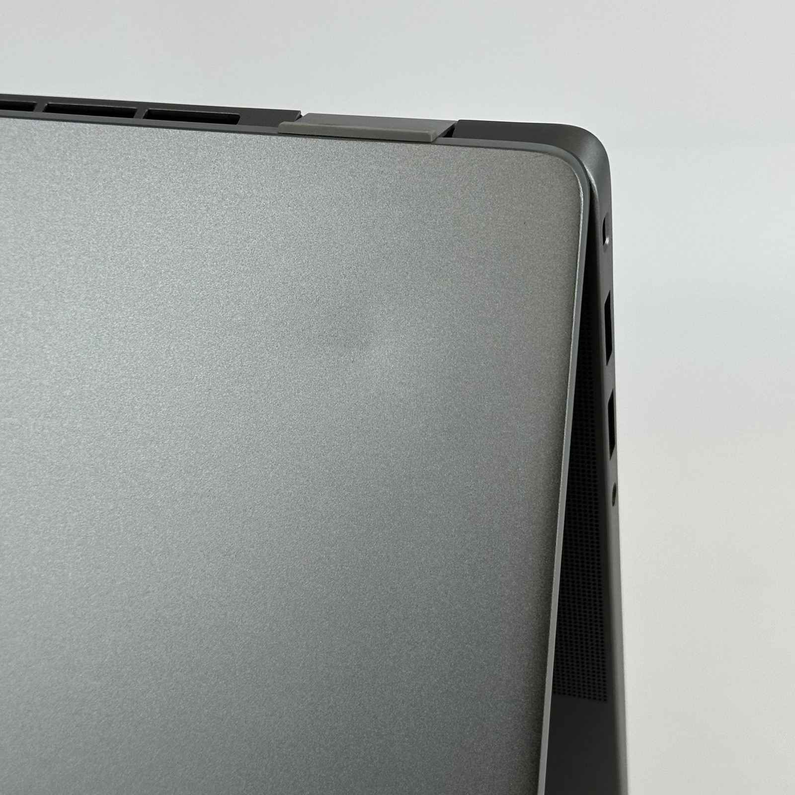 Dell Latitude 7450 14 Gray QHD TOUCH 3.8 GHz Ultra 7 165H 32GB 256GB SSD Good