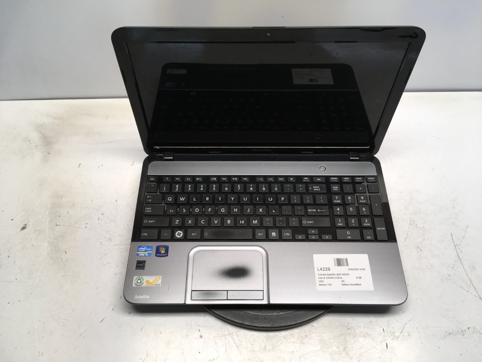 Toshiba Satellite L855-S5240 Intel i5-2450M 2.5GHz 6 GB NO HDD/Battery