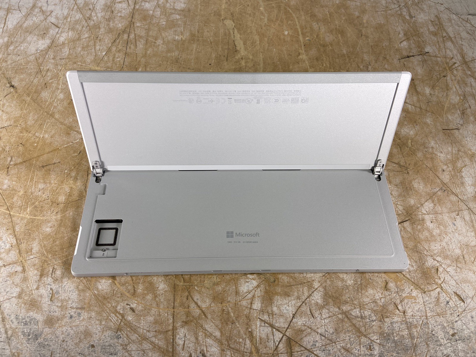 MICROSOFT SURFACE PRO 7+ (1960) i7-1165G7 @ 2.80GHz, 16GB RAM, NO HDD/OS