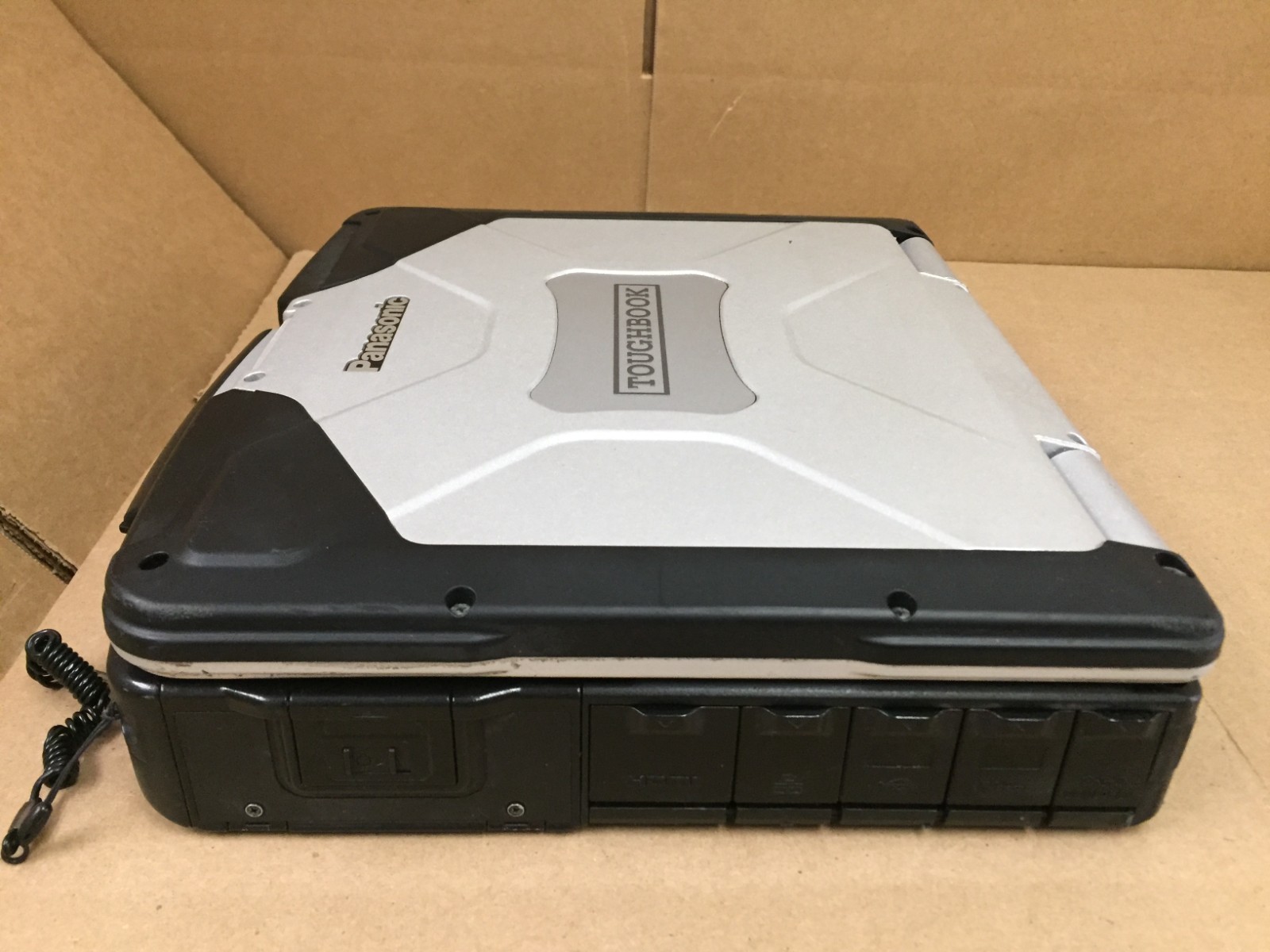 Panasonic Toughbook CF31 MK6 Touchscreen i5-7300U 16GB DDR4 DVDRW 256GB SSD w/AC