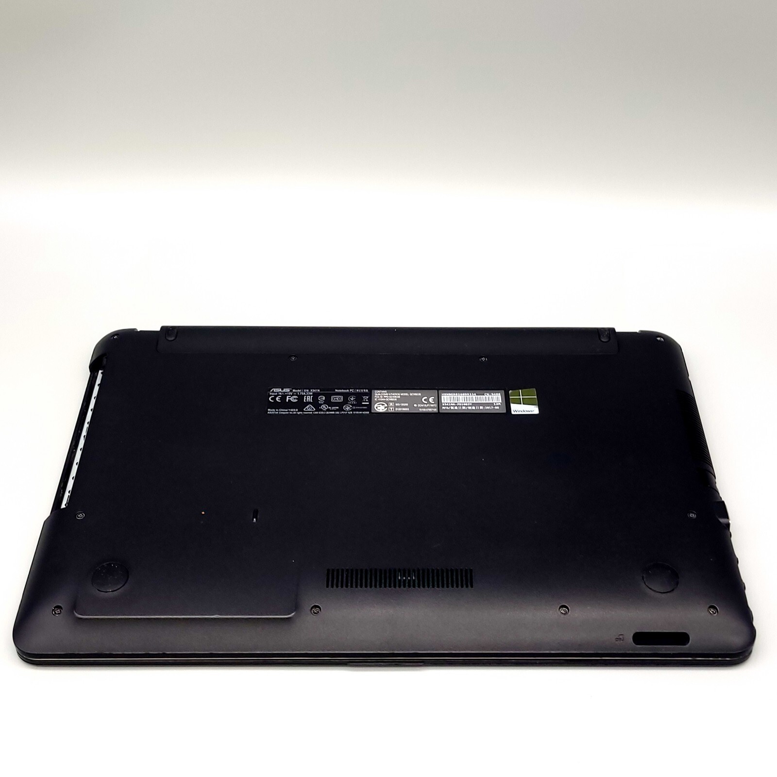RESIDUE – 15.6″ ASUS VIVOBOOK X541NA-PD1003Y | INTEL N4200 | 256GB SSD | WIN 10