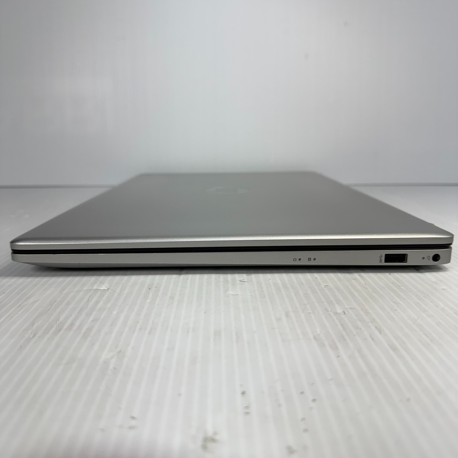 HP 17-cn3165cl i7-1355U 17.3″ Touch Windows 11 Laptop 256GB SSD 16GB *SEE PICS