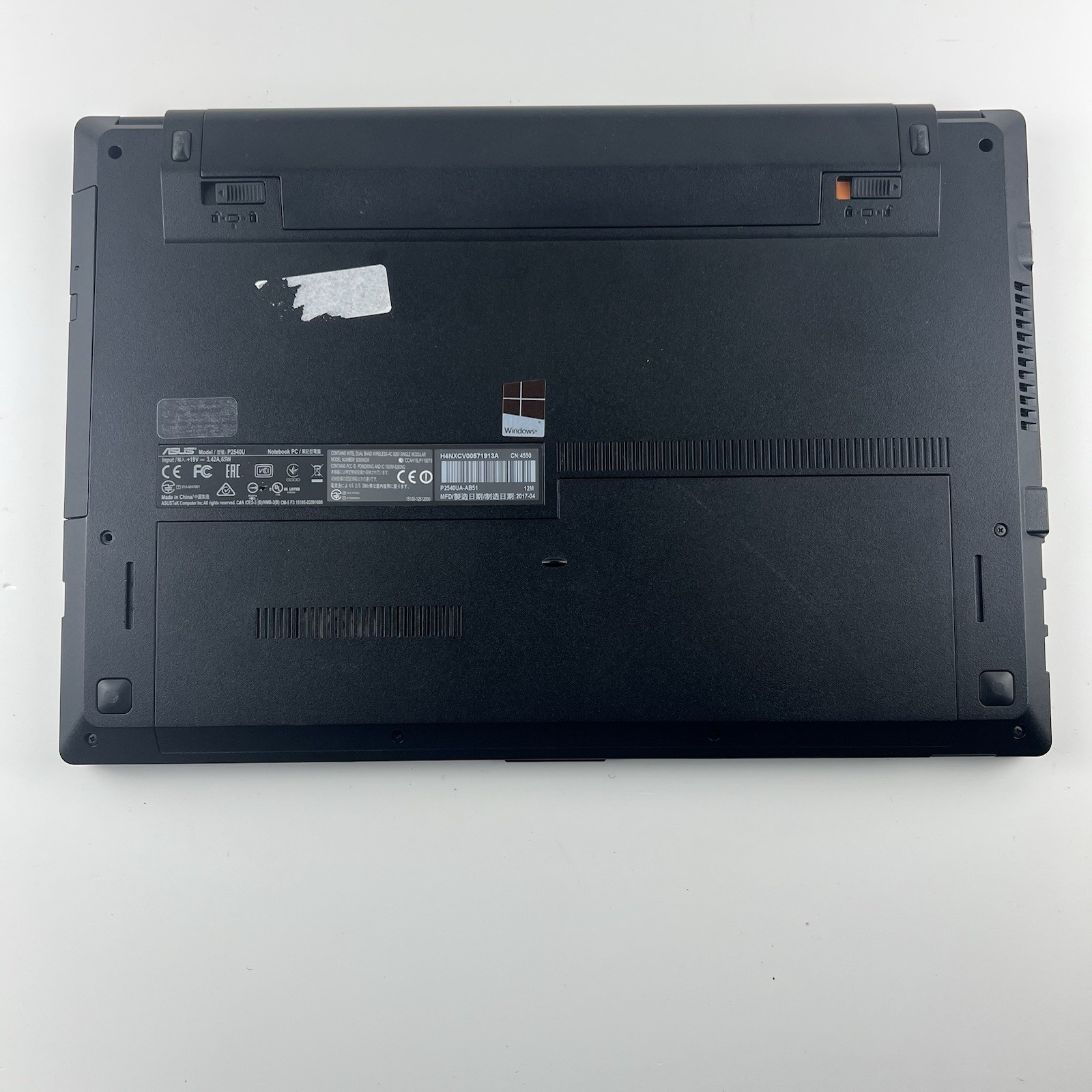 ASUS Pro P2540UB – i5-7200U 8GB 1 TB – 15.5″ – Windows 11 w/Charger, READ