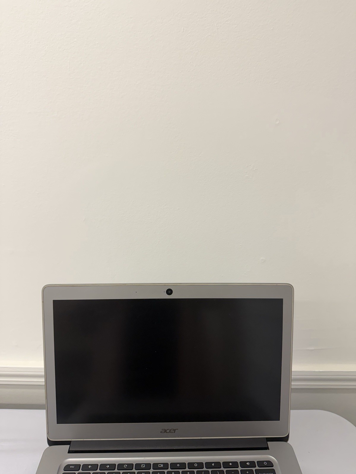 Acer Chromebook Laptop – Intel Celeron N3160 – RAM 4GB – Read Desc