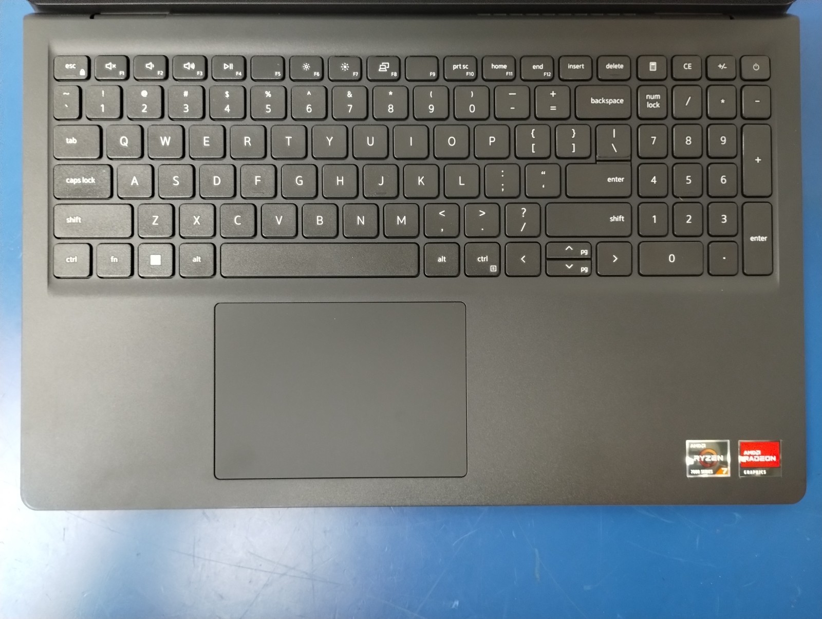 DELL 15 DC15255 G8MK9, AMD Ryzen 7 7730U, 2.00 GHz, 16 GB RAM, 512 GB NVMe