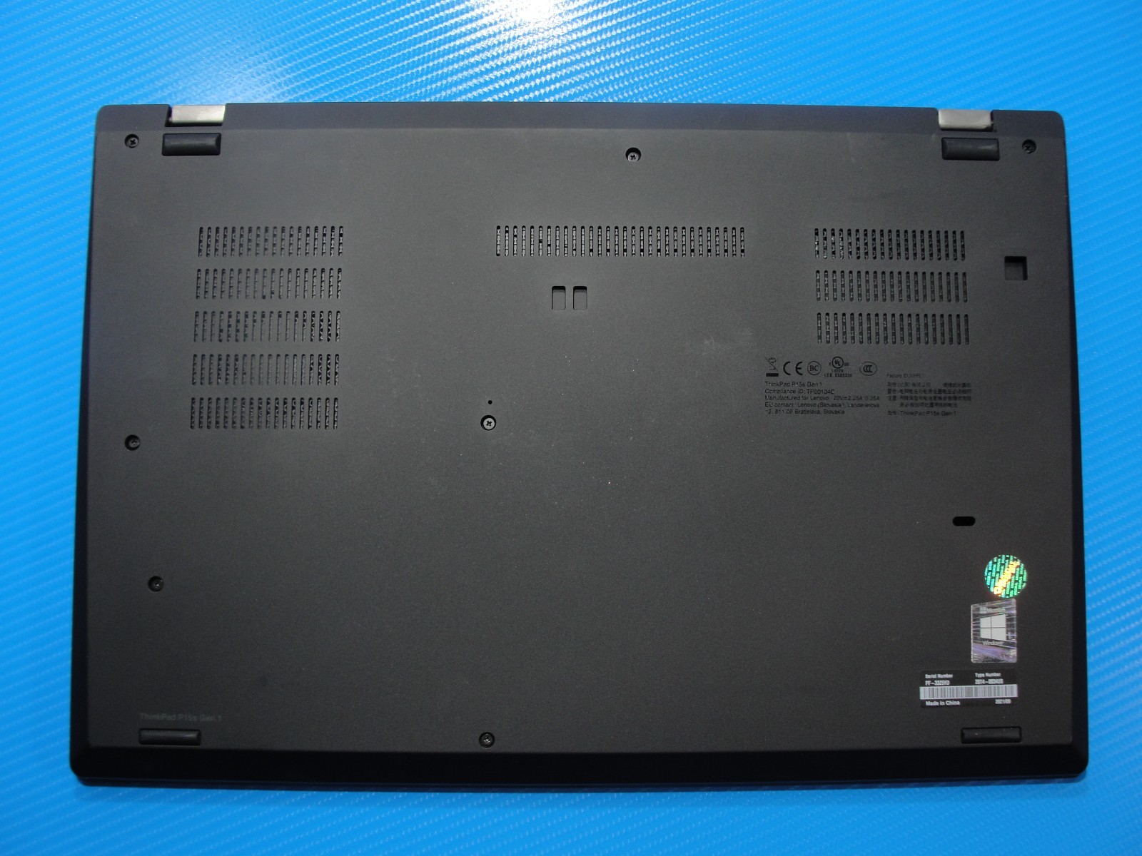 Lenovo ThinkPad P15s Gen 1 15.6″FHD i7-10610U 1.8GHZ 32GB RAM 1TB SSD NV P520+PA