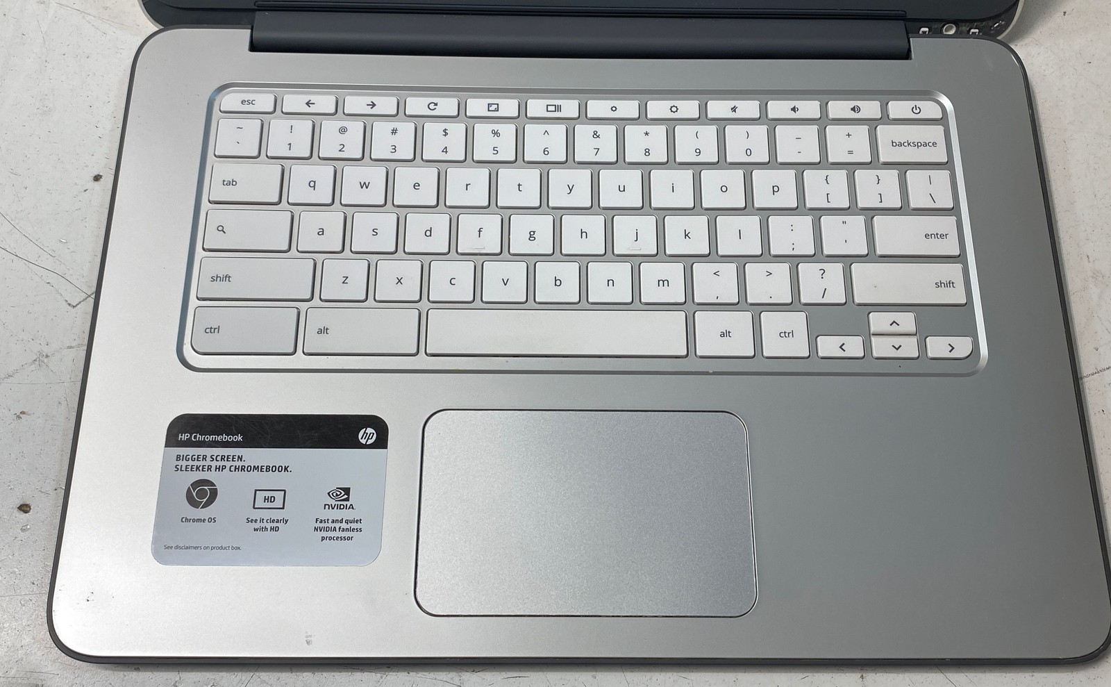 HP Chromebook 14-x010nr 14″ NVIDIA Tegra K1 White Chrome OS HD Laptop
