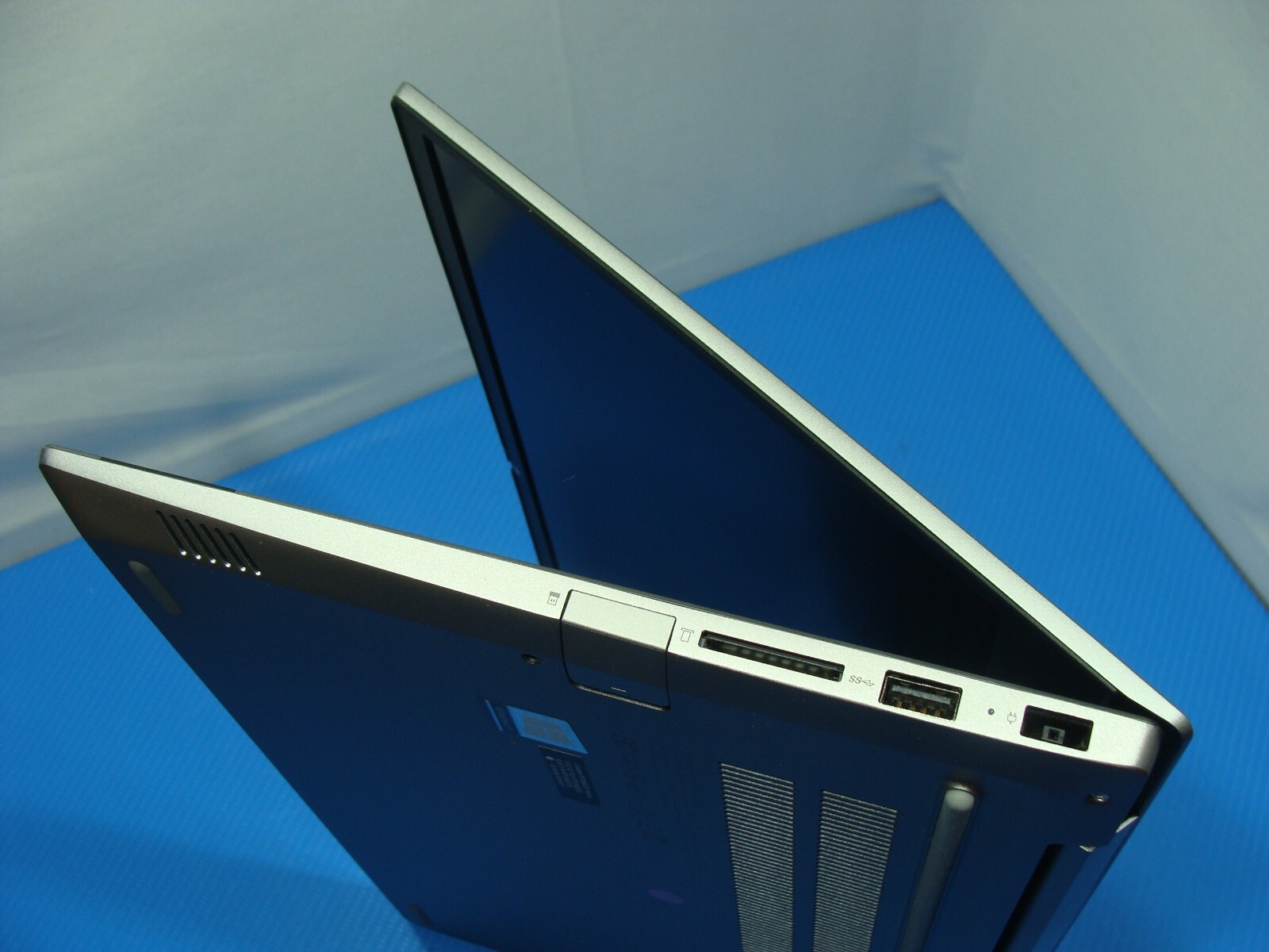 Lenovo ThinkBook 14-IML FHD i5-10210U 1.60GHz 8GB 256GB SSD PWR battery +Charger