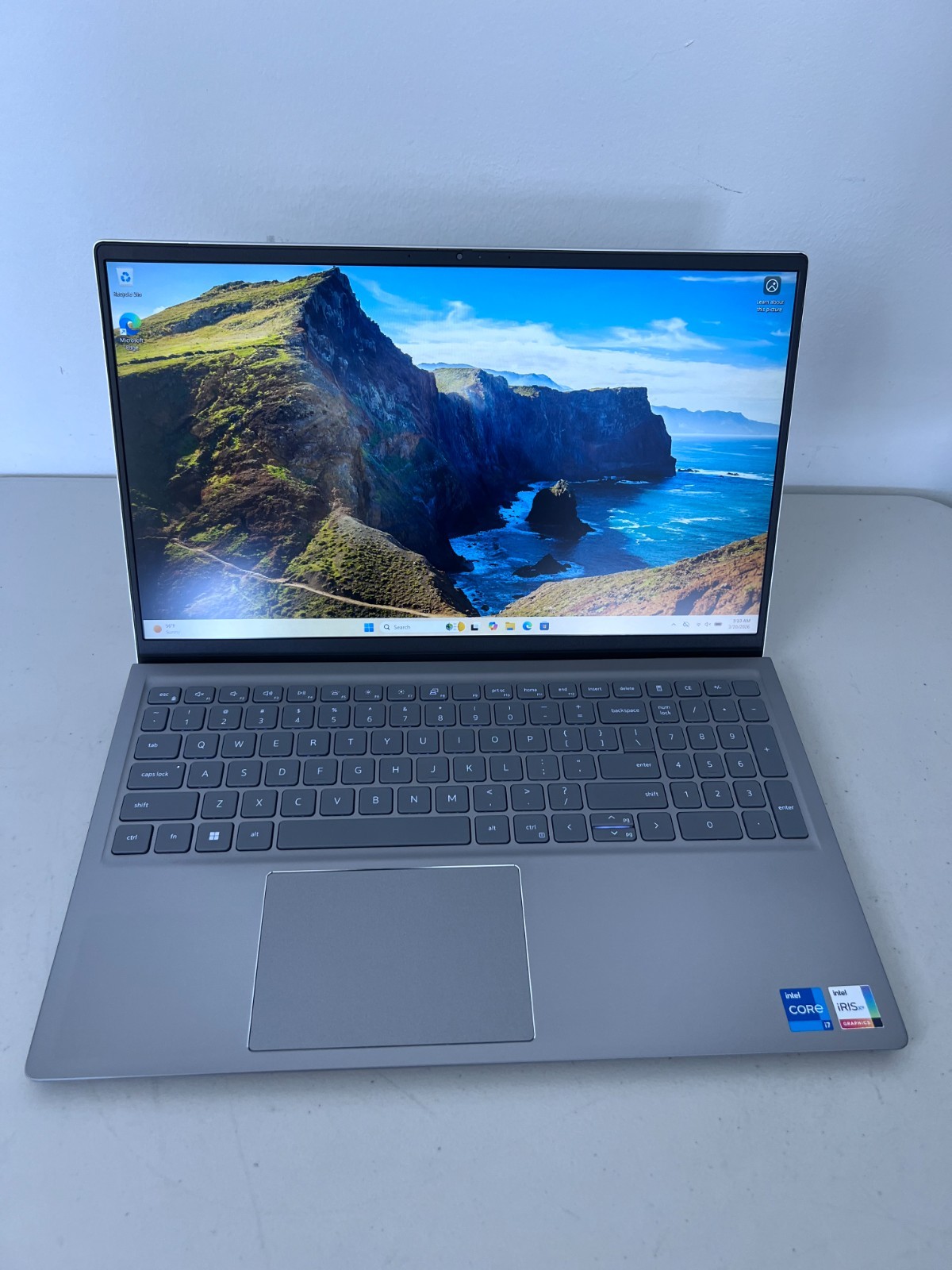 Dell Inspiron 15 5510 i7-11390H 16GB 1TB SSD 15.6″ FHD Backlit Win11 Iris Xe GPU