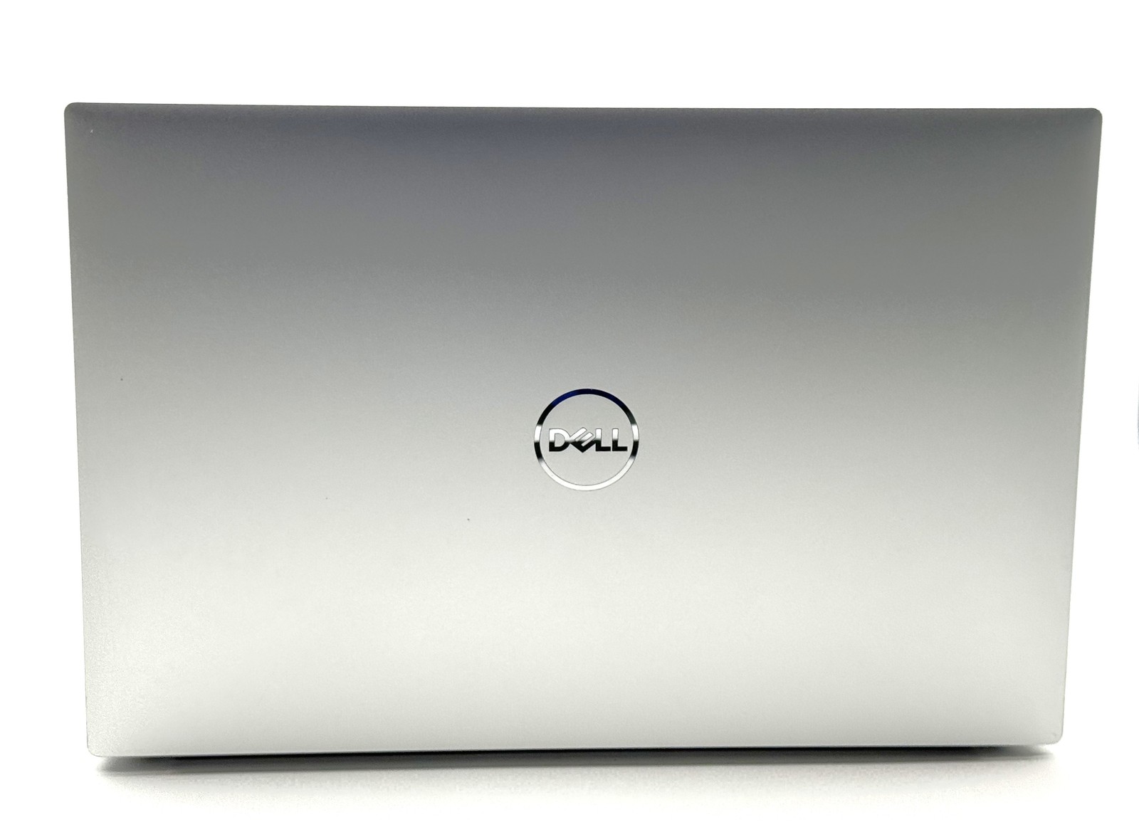 Dell XPS 9510 – FHD+ – i7-11800H – 16GB RAM – RTX 3050 – 512GB SSD – Silver
