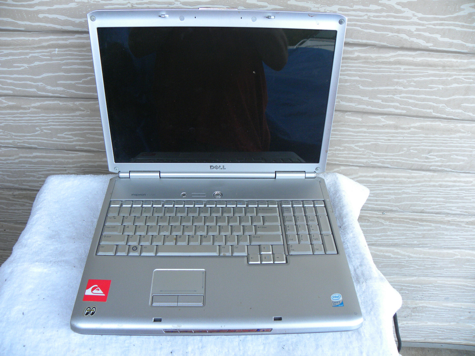 Dell Inspiron 1720 17″ (AS IS / FOR PARTS) – No Hard / Drive Untested