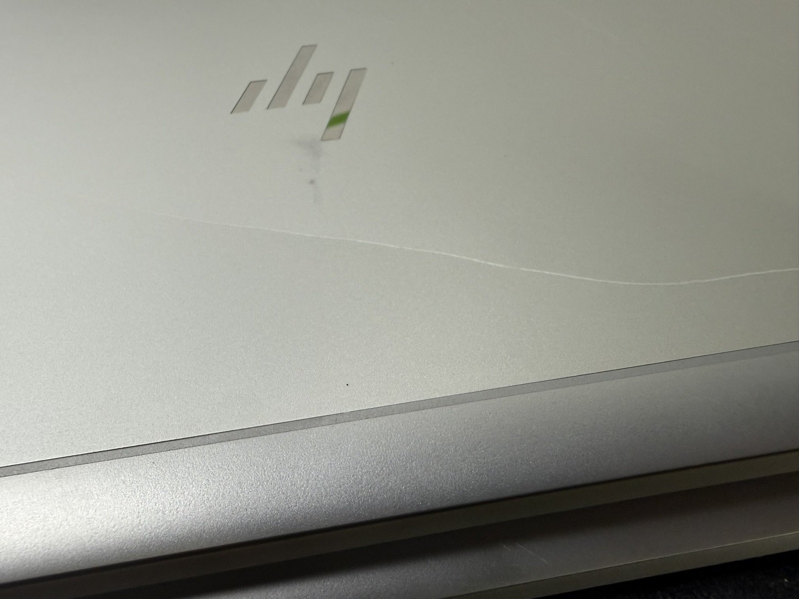HP EliteBook 850 G8 i5-1135G7 2.4GHz 4GB DDR4 Laptop NO SSD NO BATTERY – READ
