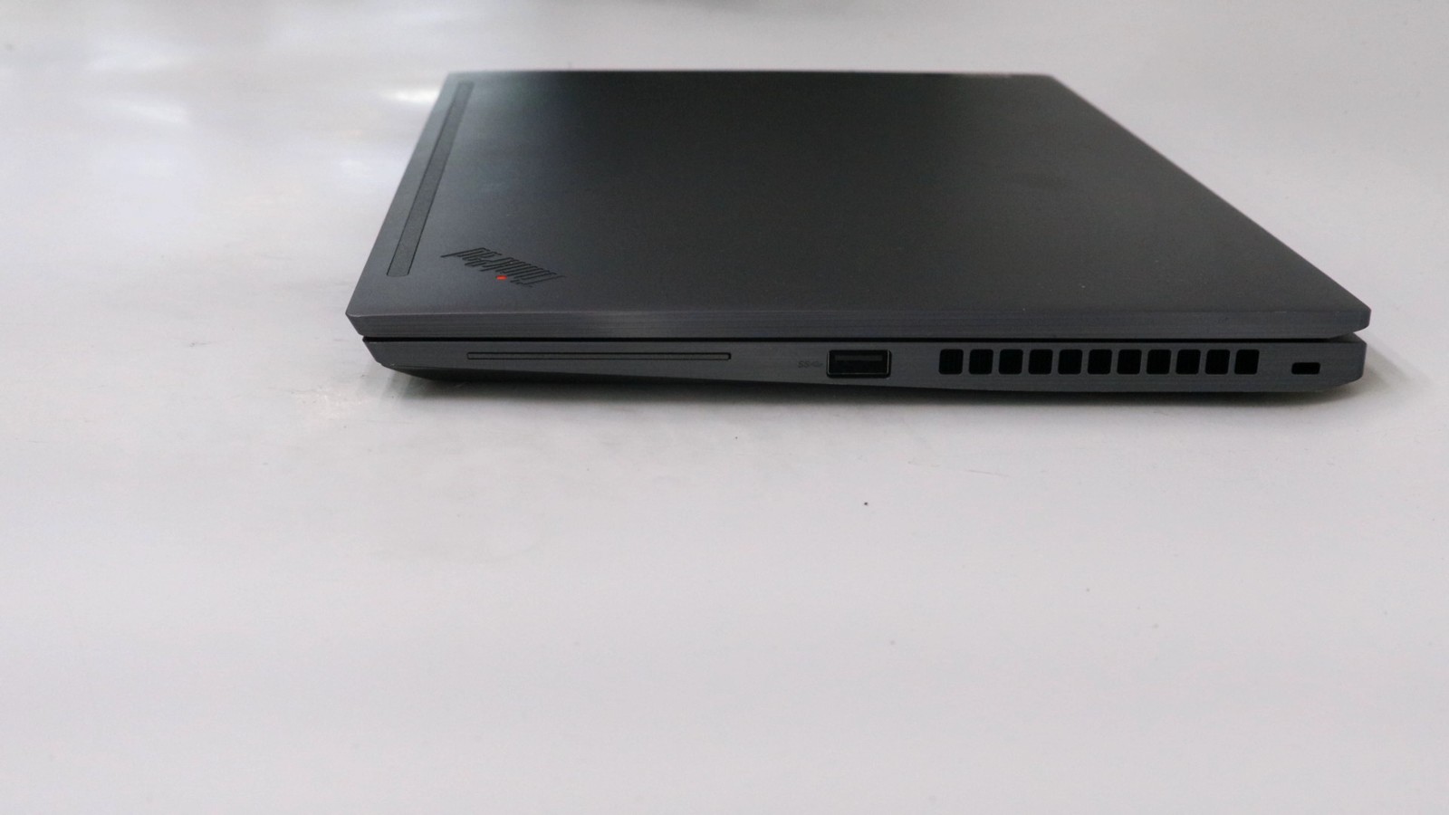 Lenovo ThinkPad X13 Gen 3 13″ i7-1270p 16GB 512GB – Good