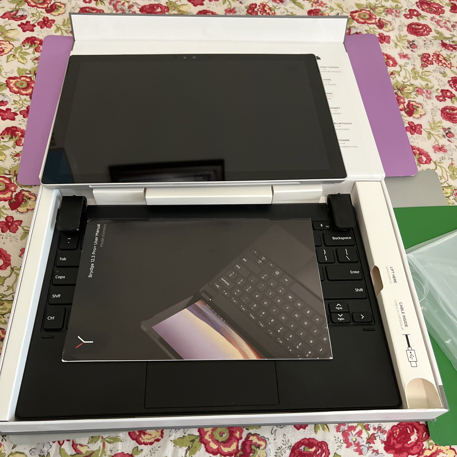 Surface Pro 4 Win 11 With Brydge Wireless Keyboard w/ Touchpad