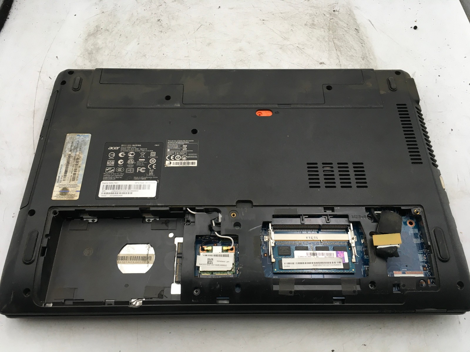 ACER ASPIRE 5560 MS2319 – FOR PARTS/REPAIR – BAD LCD – AMD A6 – 4GB RAM -READ-BB