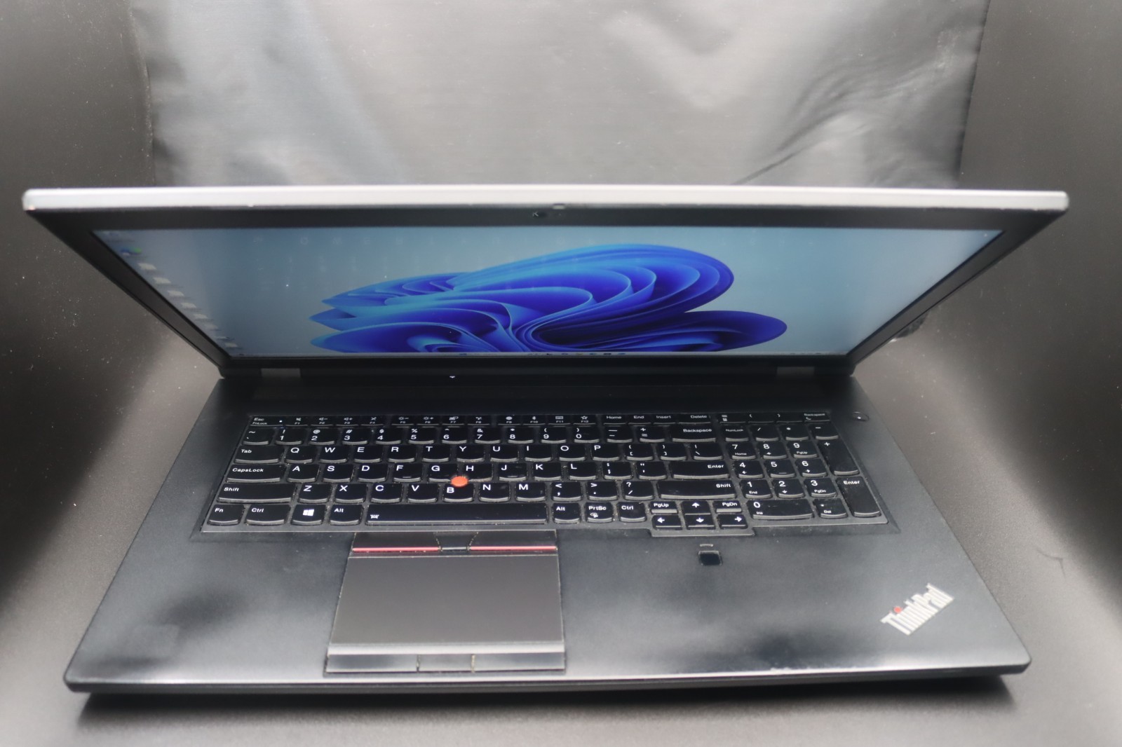 Lenovo P73 Intel i7 9th Gen 16GB RAM 512 GB NVIDIA Quadro T2000 + Dock Station