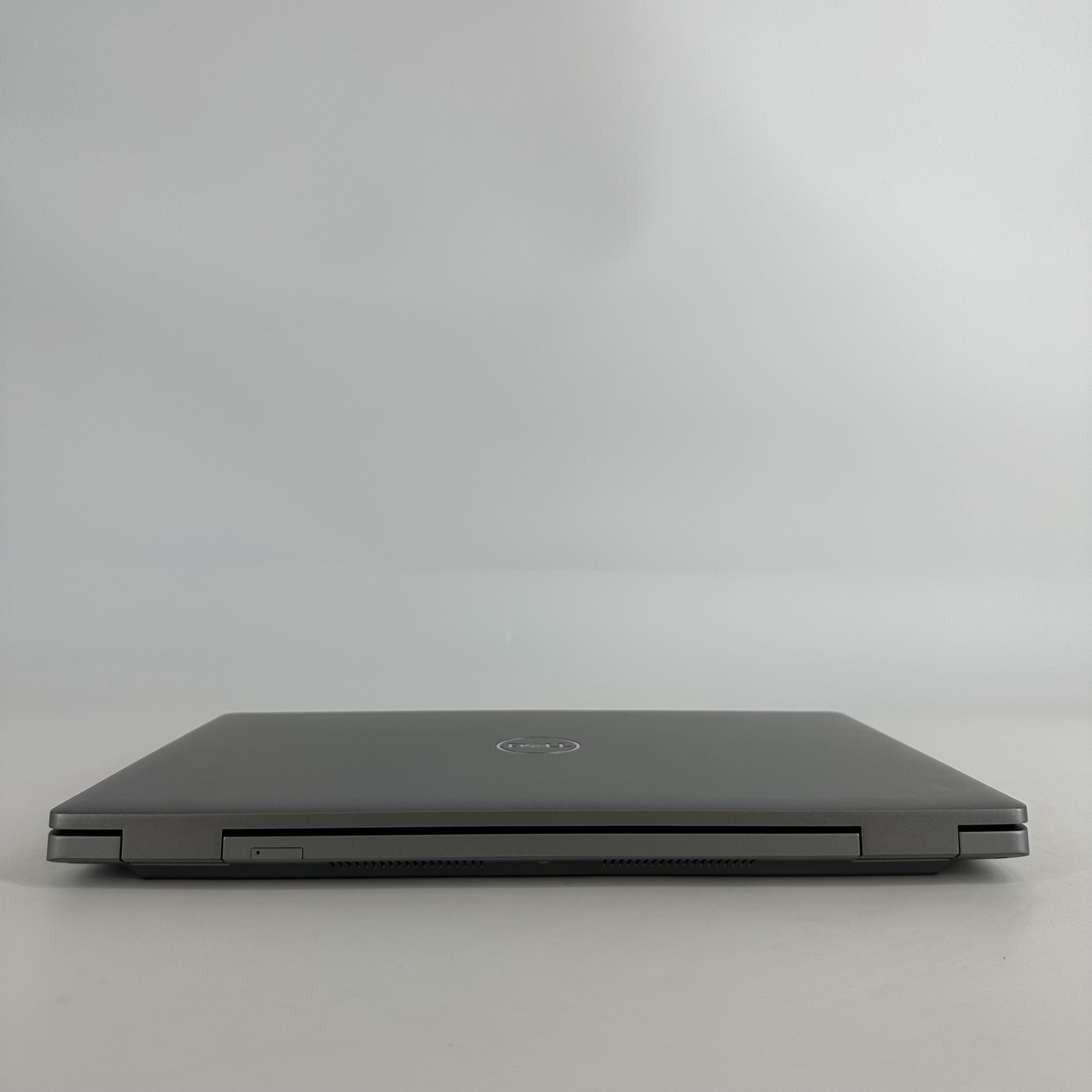 Dell Precision 3561 15.6 FHD i7-11850H 2.50GHz 32GB 512GB SSD T600 Very Good