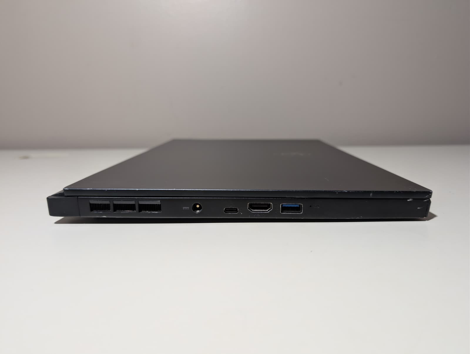 MSI GS66 Stealth | i7 10th 32GB RAM 1TB SSD | FHD@300Hz RGB NVIDIA 2070 Super