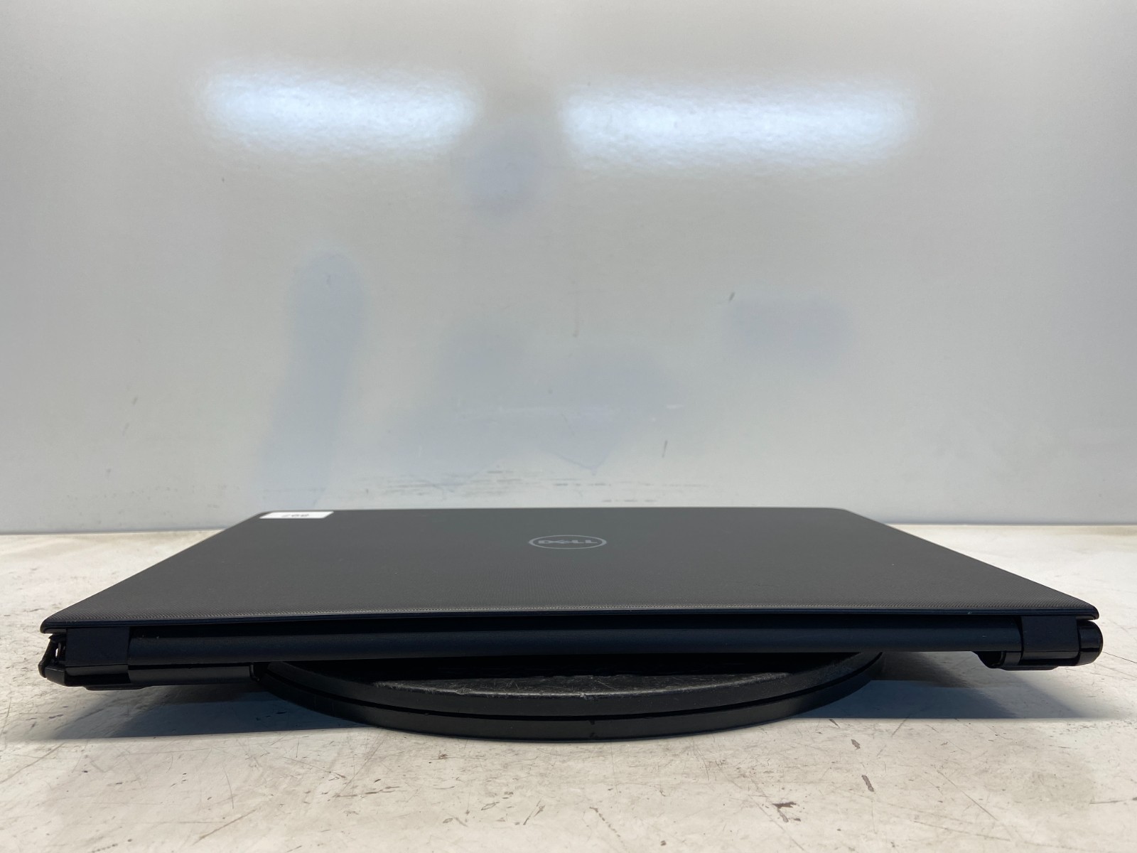Dell Inspiron 15-3565 AMD A6-9200 2024MHz 4 GB NO HDD READ