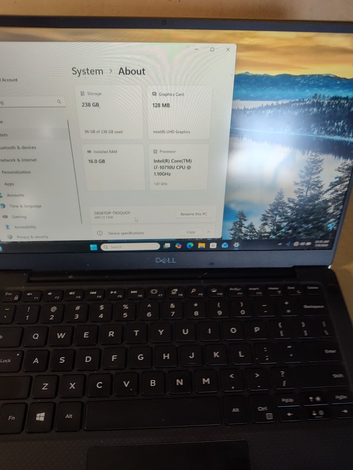 Dell XPS 13 7390 13.3″, i7-10710U – 16GB DDR4 256GB SSD