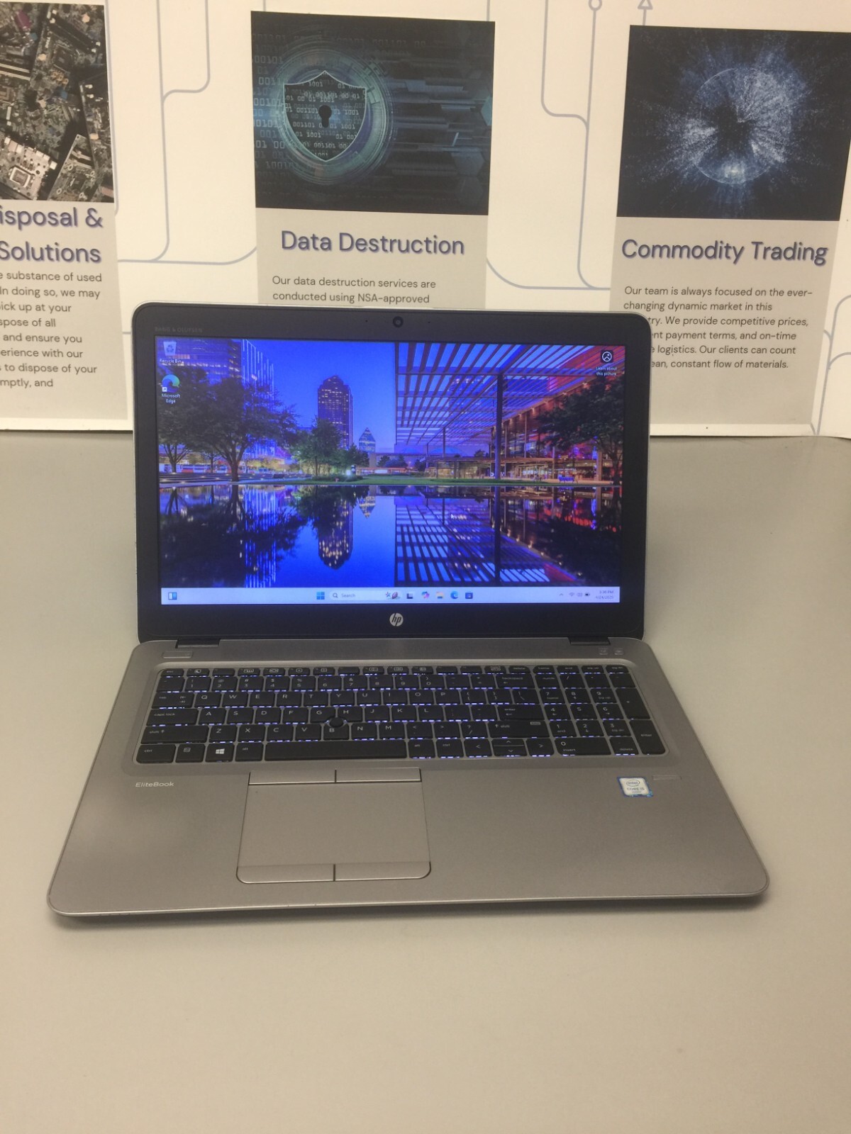 HP EliteBook 850 G3 15.6″ (256GB Core i5 6th gen 2.30GHz 16GB RAM WIN 11 PRO