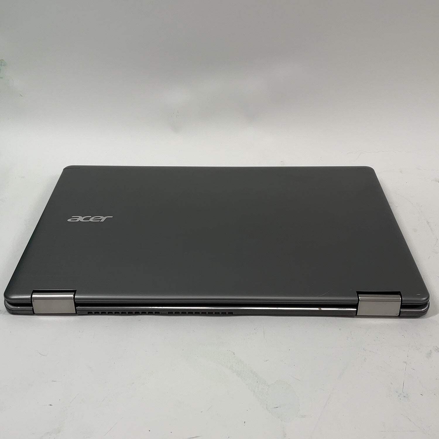 Broken Acer Aspire R5-571T 15.6″ i5-6200U 2.5GHz 8GB RAM 1TB HDD Bad Speakers