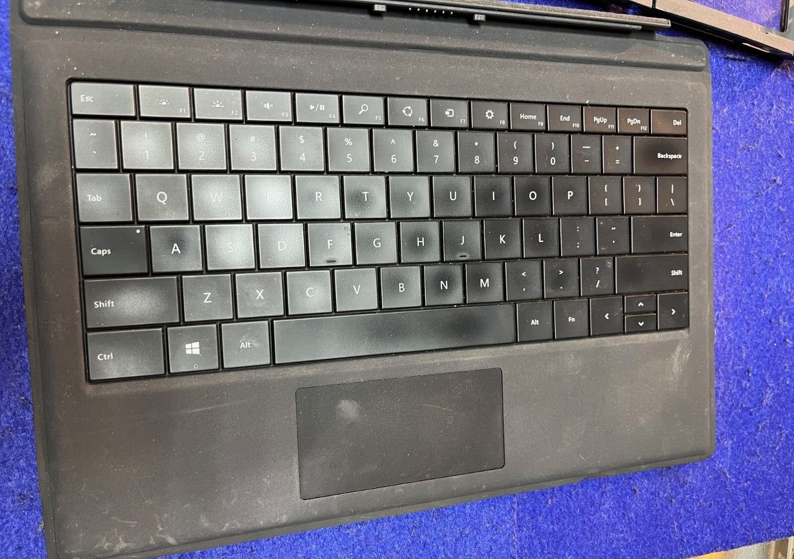Microsoft Surface Pro 3 i5-4300U@1.9GHz, 8GB Ram, 256GB OBS, W10P Installed