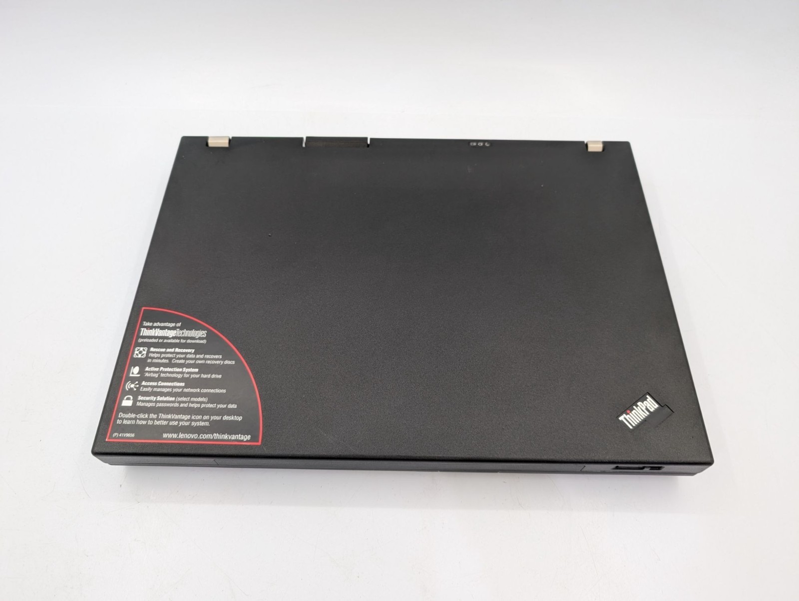 Lenovo ThinkPad R61e 15.6″ Laptop Celeron 540 1GB RAM For Parts