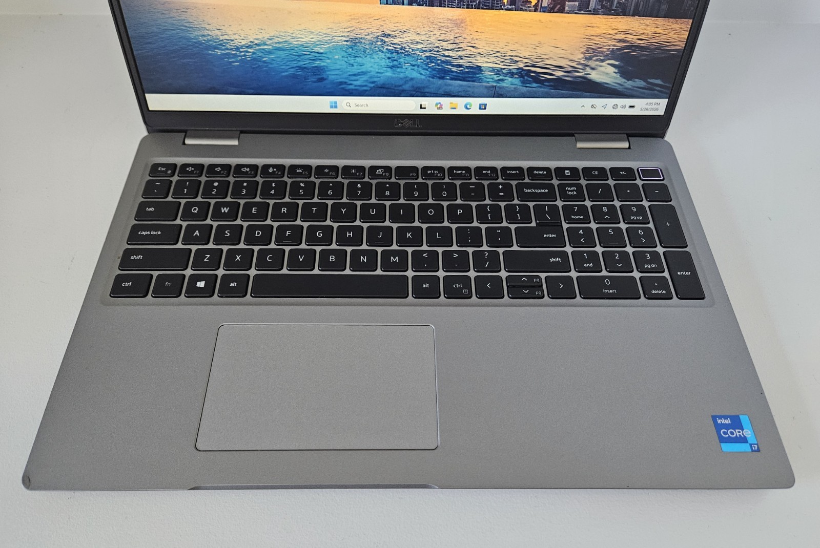 Dell Precision 3560 Core i7-1165G7 2.8GHz 256GB NVMe 16GB 15.6 Win 11 Pro Webcam