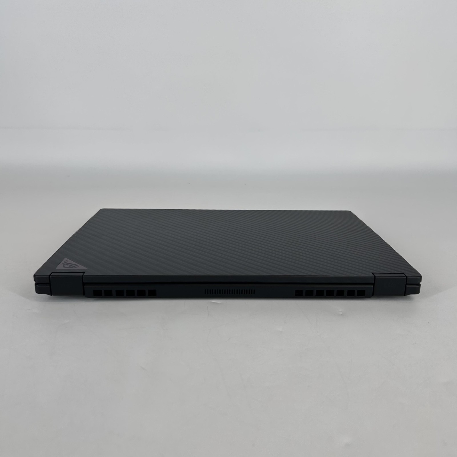 Asus ROG Flow X13 GV302 13 QHD+ TOUCH 4.0 GHz Ryzen 9 7940HS 32GB 1TB RTX 4070