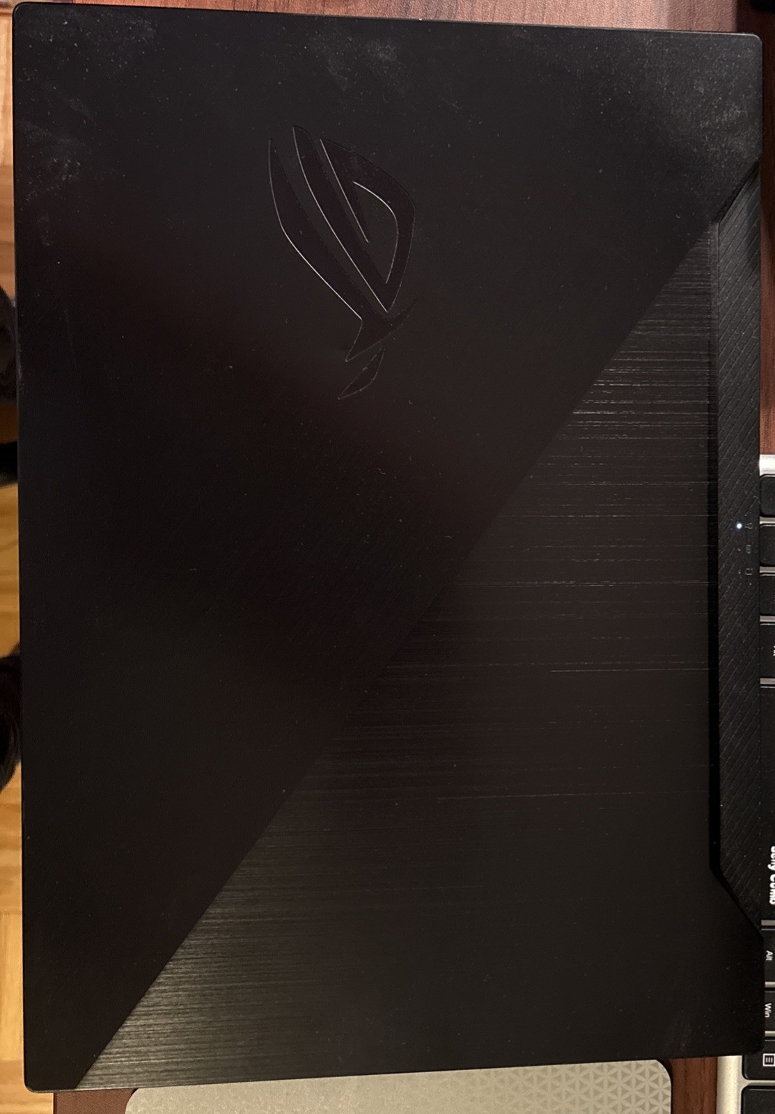 ASUS ROG Zephyrus G15 GA502D Ryzen 7 3750H 16GB RAM 512GB SSD GTX 1660 Ti Max-Q