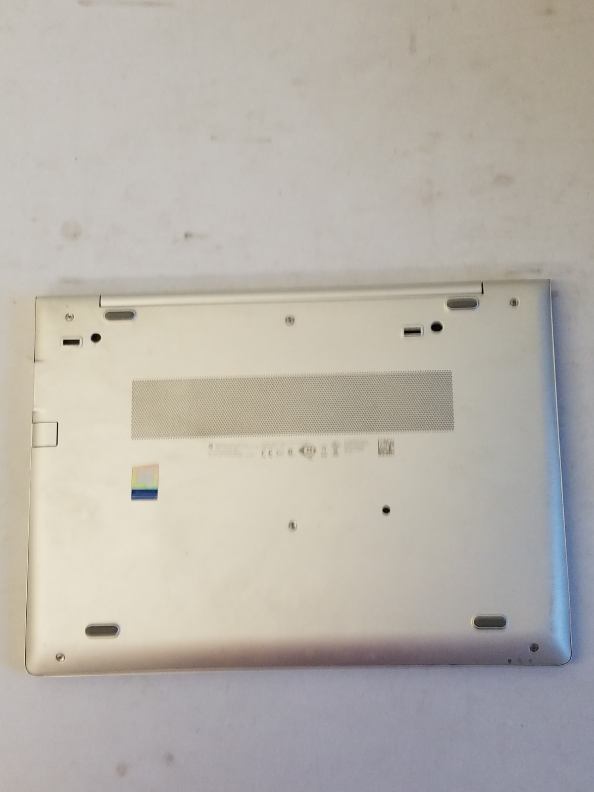 HP EliteBook 745 G5 Laptop – AMD Ryzen 3-2300u – 8GB RAM – 500GB SSD – Win 10