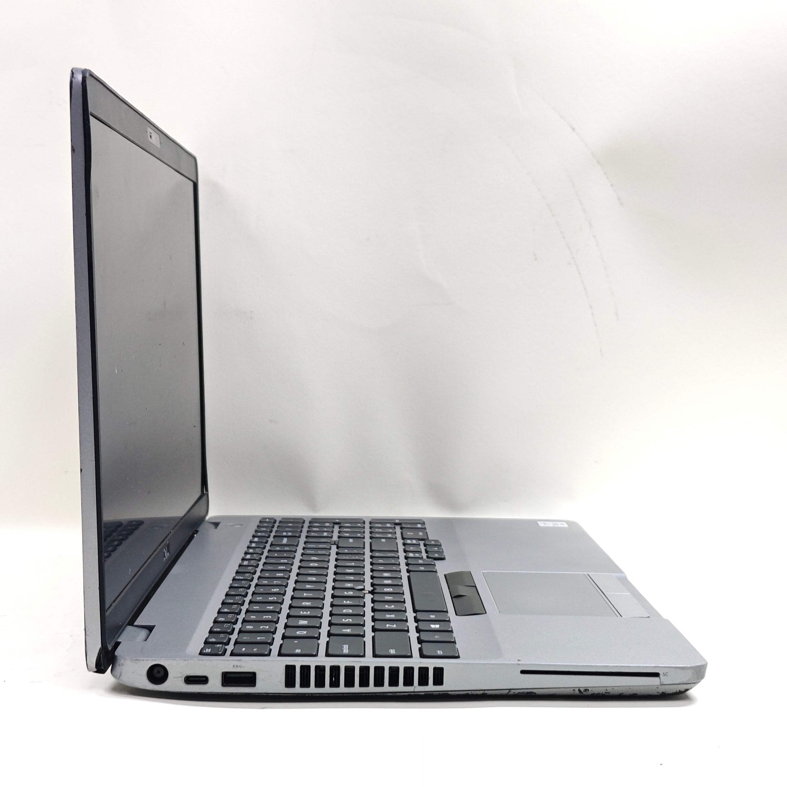 Broken Dell Latitude 5510 15.6″ i5-10310U 1.7GHz No RAM No SSD